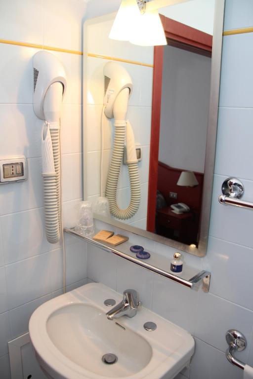 Hotel Svevia Altamura Bilik gambar
