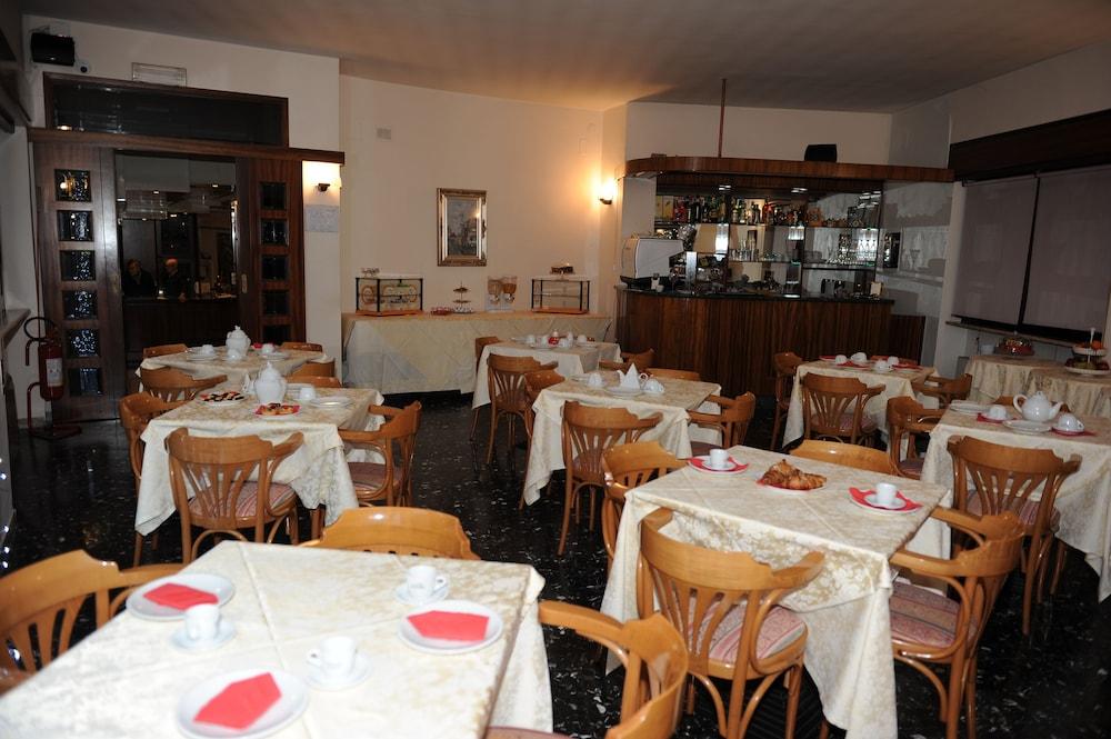 Hotel Svevia Altamura Luaran gambar